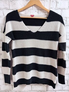 Guess Black and Cream Striped V-Neck Knit Sweater